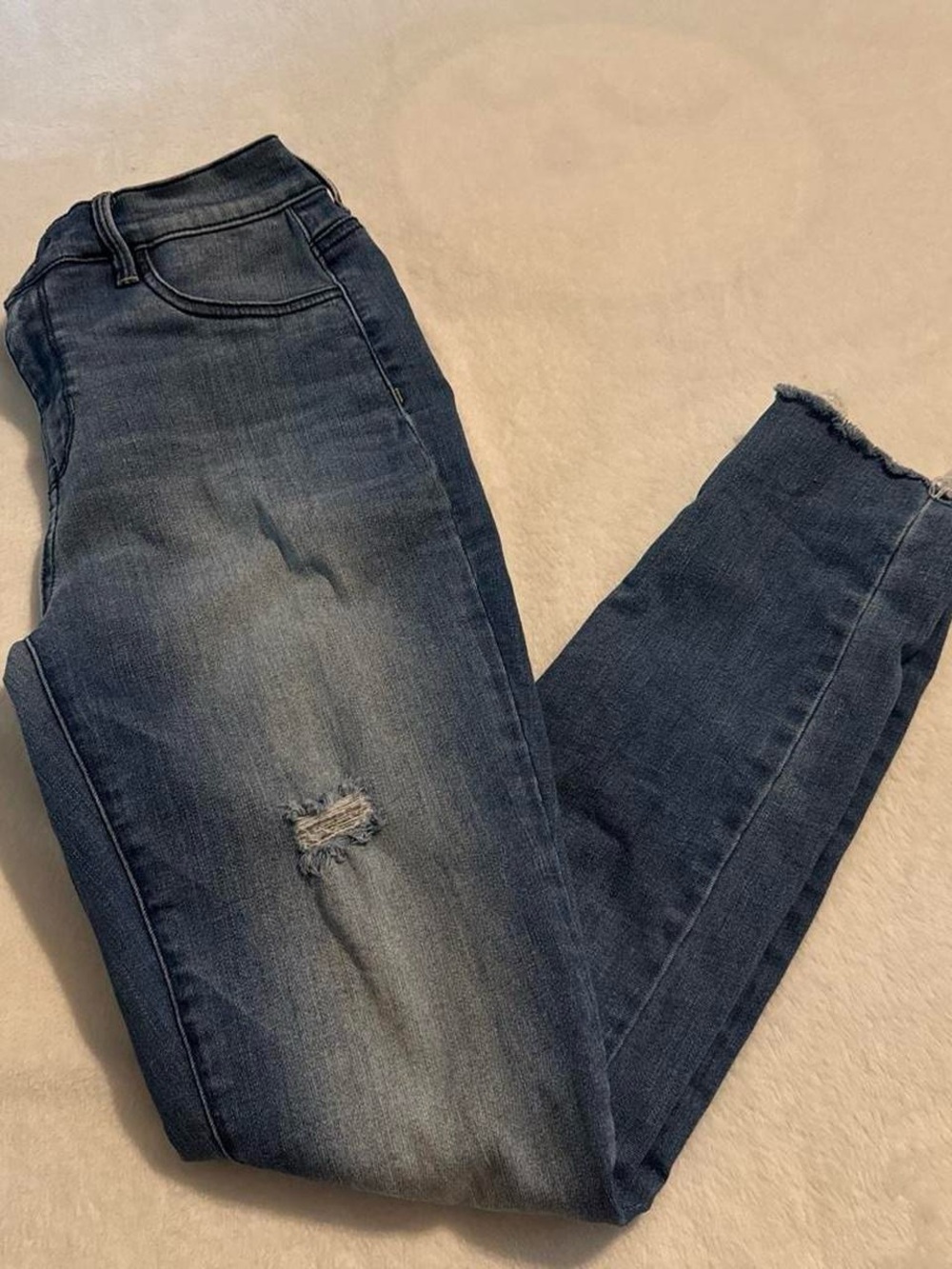 PacSun Women's Dark Blue Skinny Jeans with Distressed Knee